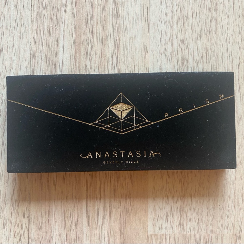Anastasia Beverly Hills prism eyeshadow palette